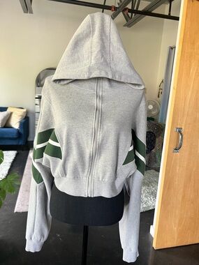 FASHION NOVA Cropped Batwing Grey Zip Hoodie with Green Stripe Accents size XL